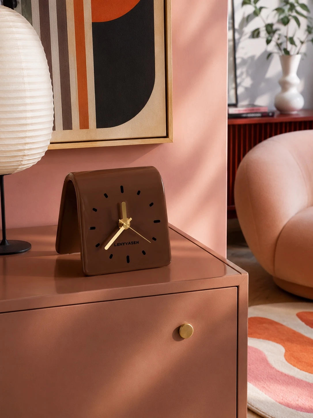 Architectural Curved Ceramic Table Clock — Minimalist Dopamine Decor Accent
