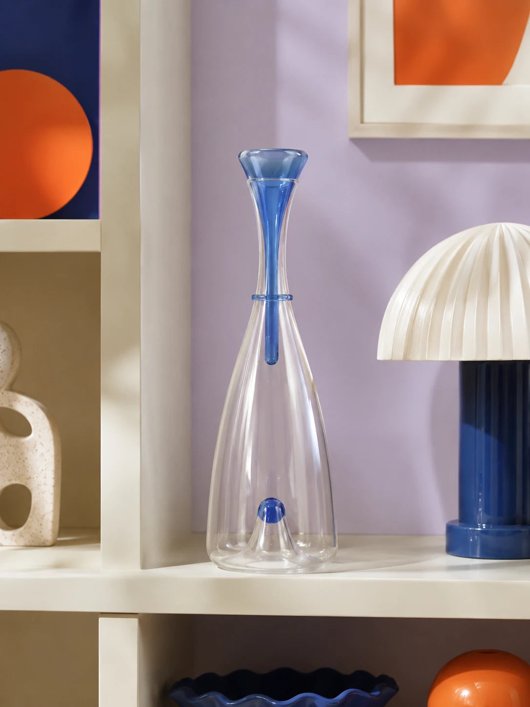 Transparent Glass Wine Decanter: Minimalist Barware Aesthetic