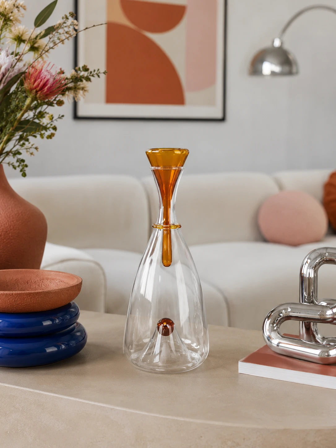 Transparent Glass Wine Decanter: Minimalist Barware Aesthetic