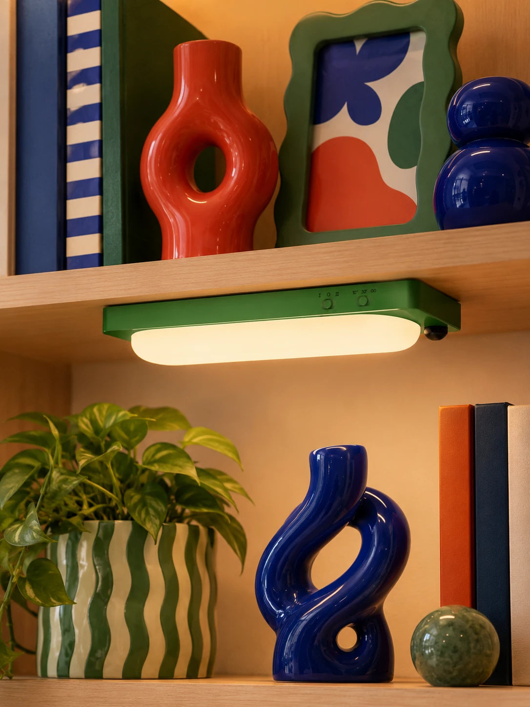 Motion-Sensor Cordless Bar Light