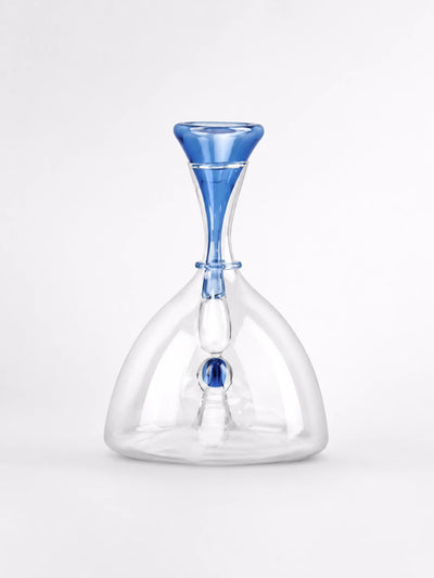 Transparent Glass Wine Decanter: Minimalist Barware Aesthetic